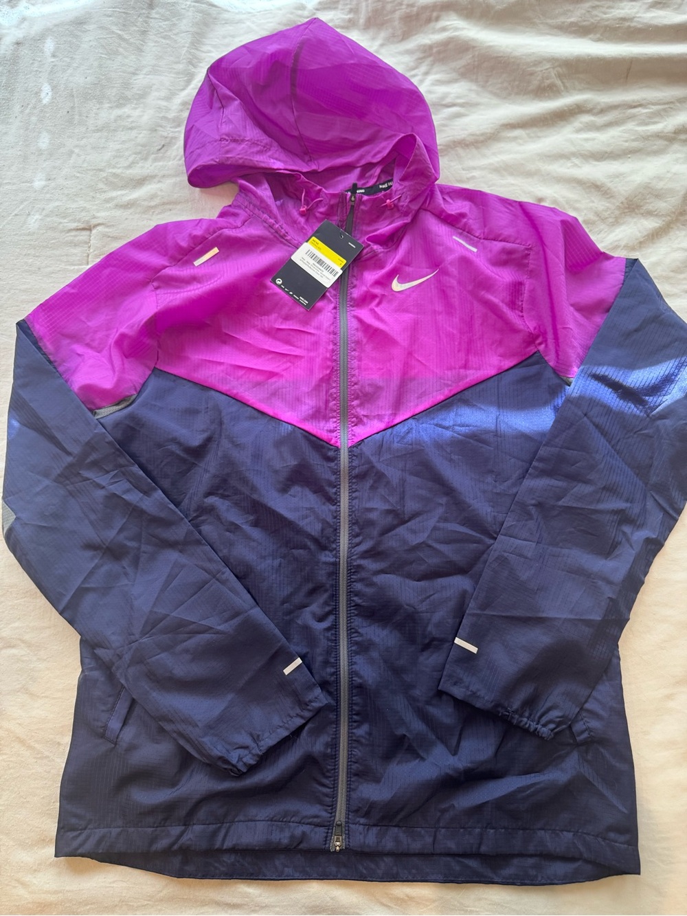 NWT Nike Running Men’s Hooded Windbreaker Jacket Purple Navy Size Small